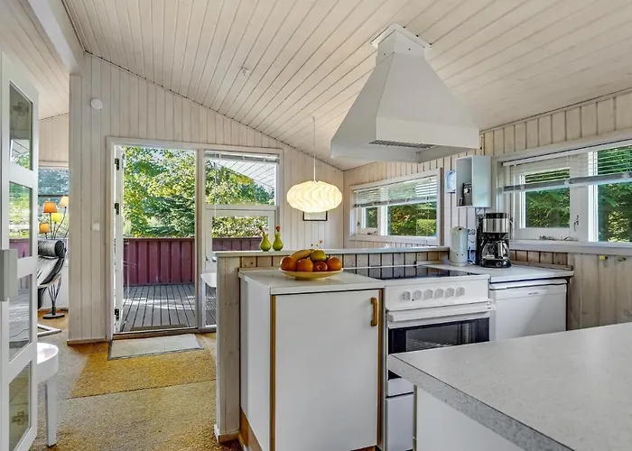 Holiday home 9 *